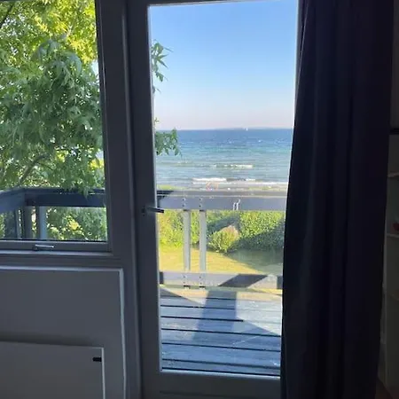 ヴィラ Vidunderlig Med Direkte Havudsigt Snekkersten